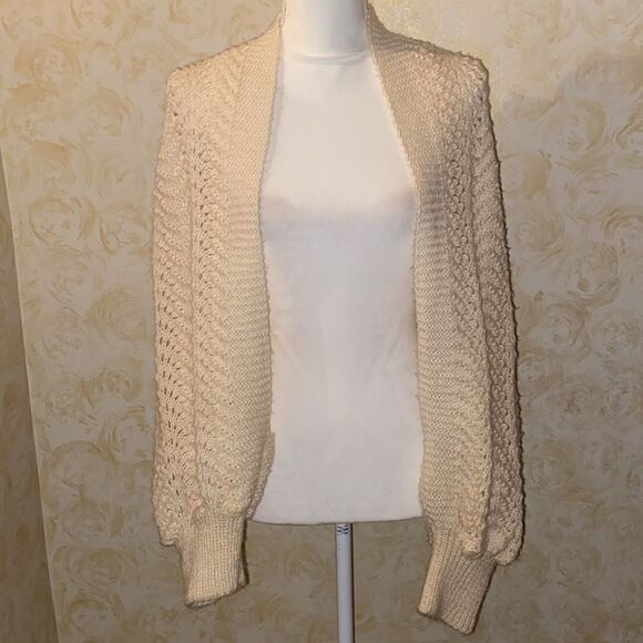 NWOT! Knit Sweater Shoulder Shrug! - Picture 2 of 7